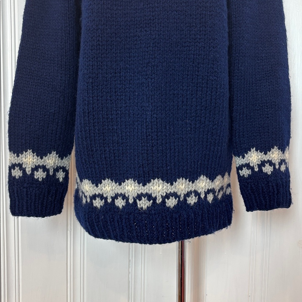 One-of-a-kind Nordic Inspired Chunky Knit Sweater – size Large (estimated) - Picture 6 of 6